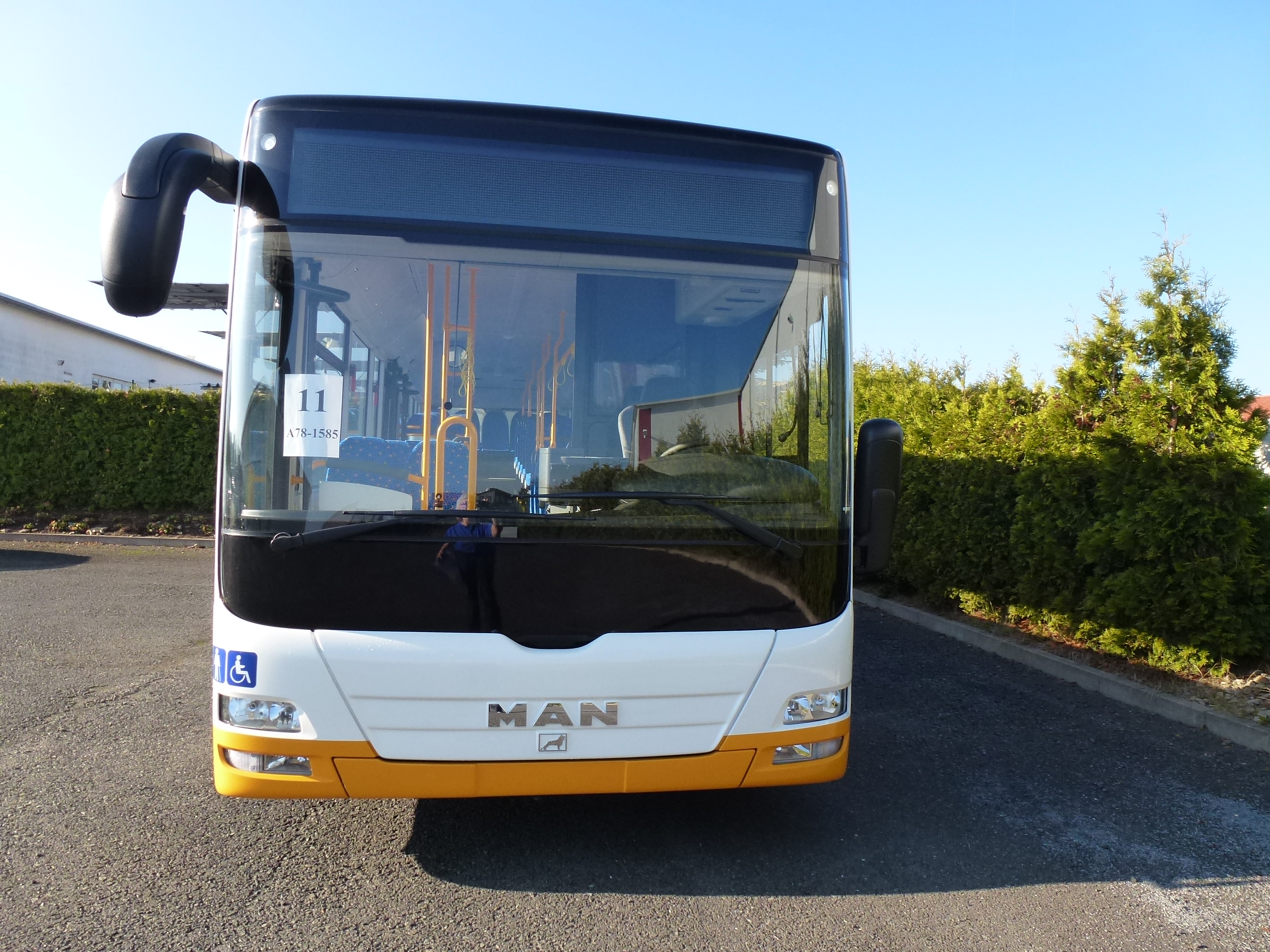 MAN Bus – Teillackierung